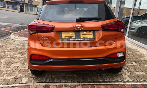 Sayi Na hannu Hyundai i20 Beige Mota in Mafeteng a Mafeteng Sayi Na hannu Hyundai i20 Beige Mota in Mafeteng a Mafeteng