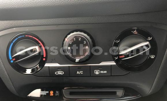 Sayi Na hannu Hyundai i20 Beige Mota in Mafeteng a Mafeteng Sayi Na hannu Hyundai i20 Beige Mota in Mafeteng a Mafeteng