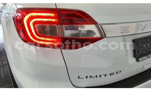 Sayi Na hannu Ford Everest White Mota in Mafeteng a Mafeteng Sayi Na hannu Ford Everest White Mota in Mafeteng a Mafeteng