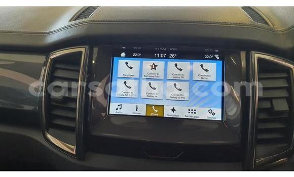 Sayi Na hannu Ford Everest White Mota in Mafeteng a Mafeteng Sayi Na hannu Ford Everest White Mota in Mafeteng a Mafeteng