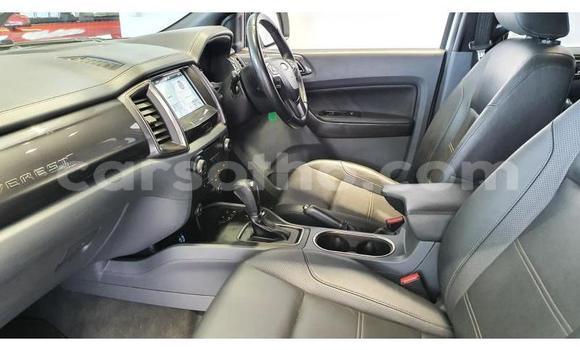 Sayi Na hannu Ford Everest White Mota in Mafeteng a Mafeteng Sayi Na hannu Ford Everest White Mota in Mafeteng a Mafeteng