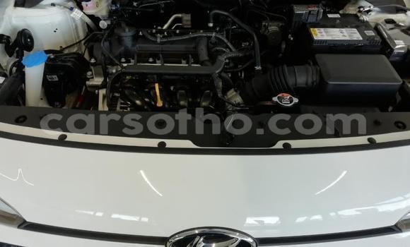 Acheter Occasion Voiture Hyundai i20 Blanc à Mafeteng, Mafeteng Acheter Occasion Voiture Hyundai i20 Blanc à Mafeteng, Mafeteng