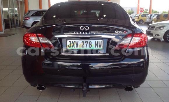 Sayi Na hannu Infiniti M Black Mota in Mafeteng a Mafeteng Sayi Na hannu Infiniti M Black Mota in Mafeteng a Mafeteng