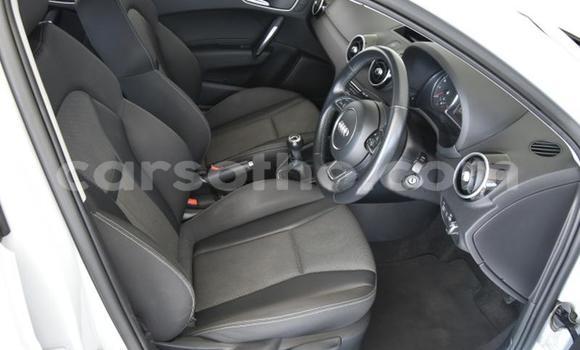 Sayi Na hannu Audi A1 White Mota in Mafeteng a Mafeteng Sayi Na hannu Audi A1 White Mota in Mafeteng a Mafeteng