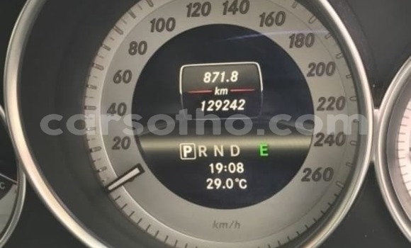 Buy Used Mercedes-Benz C–Class White Car in Maputsoe in Leribe Buy Used Mercedes-Benz C–Class White Car in Maputsoe in Leribe