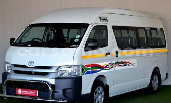 Sayi Na hannu Toyota Hiace White Mota in Butha–Buthe a Thaba-Tseka Sayi Na hannu Toyota Hiace White Mota in Butha–Buthe a Thaba-Tseka