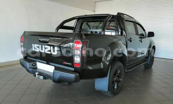 Sayi Na hannu Isuzu KB Black Mota in Mafeteng a Mafeteng Sayi Na hannu Isuzu KB Black Mota in Mafeteng a Mafeteng