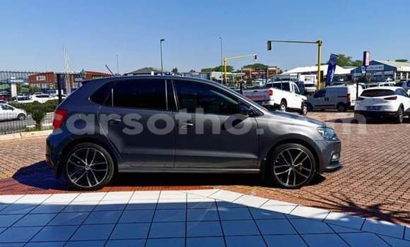 اشتري مستعمل Volkswagen Polo Black سيارة في Maseru في Maseru اشتري مستعمل Volkswagen Polo Black سيارة في Maseru في Maseru
