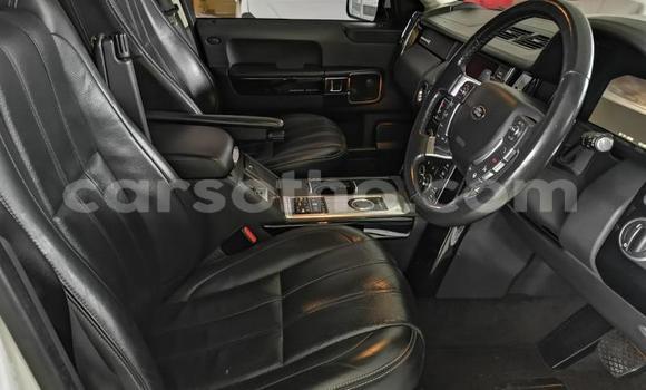 Acheter Occasion Voiture Land Rover Range Rover Vogue Blanc à Mafeteng, Mafeteng Acheter Occasion Voiture Land Rover Range Rover Vogue Blanc à Mafeteng, Mafeteng