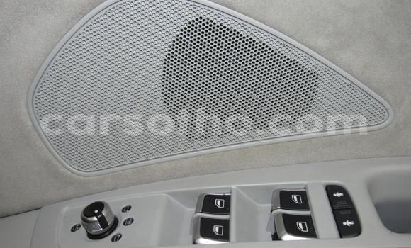 Sayi Na hannu Audi A8 White Mota in Maseru a Maseru Sayi Na hannu Audi A8 White Mota in Maseru a Maseru