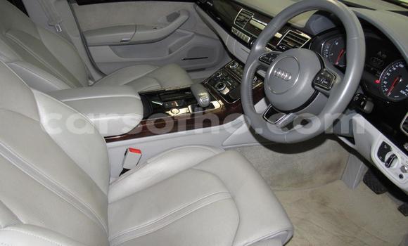 Sayi Na hannu Audi A8 White Mota in Maseru a Maseru Sayi Na hannu Audi A8 White Mota in Maseru a Maseru