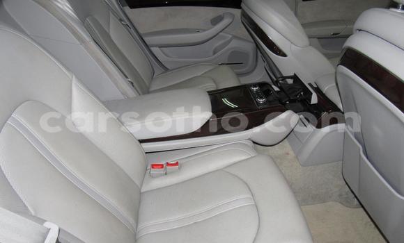 Sayi Na hannu Audi A8 White Mota in Maseru a Maseru Sayi Na hannu Audi A8 White Mota in Maseru a Maseru
