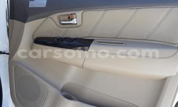 Acheter Occasion Voiture Toyota Fortuner Blanc à Maputsoa, Leribe Acheter Occasion Voiture Toyota Fortuner Blanc à Maputsoa, Leribe