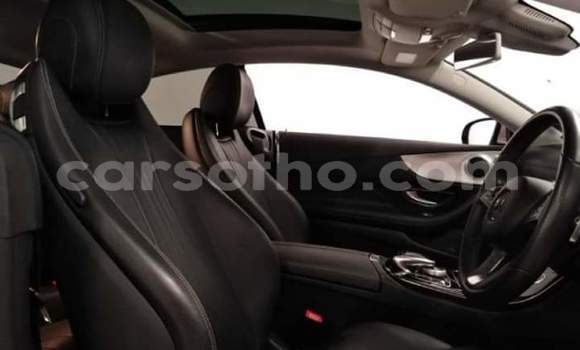 Acheter Occasion Voiture Mercedes-Benz E–Class Gris à Mafeteng, Mafeteng Acheter Occasion Voiture Mercedes-Benz E–Class Gris à Mafeteng, Mafeteng