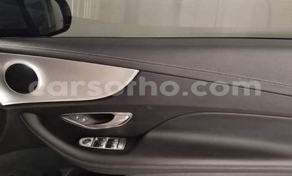 Acheter Occasion Voiture Mercedes-Benz E–Class Gris à Mafeteng, Mafeteng Acheter Occasion Voiture Mercedes-Benz E–Class Gris à Mafeteng, Mafeteng