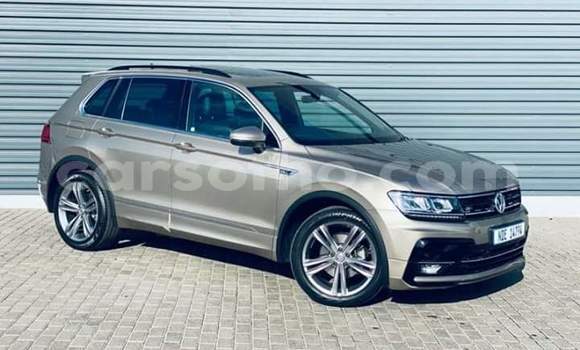 Sayi Na hannu Volkswagen Tiguan Silver Mota in Mafeteng a Mafeteng Sayi Na hannu Volkswagen Tiguan Silver Mota in Mafeteng a Mafeteng