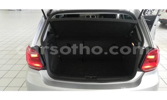 Sayi Na hannu Volkswagen Polo Silver Mota in Maseru a Maseru Sayi Na hannu Volkswagen Polo Silver Mota in Maseru a Maseru