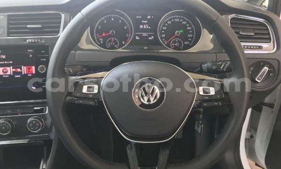 Sayi Na hannu Volkswagen Golf White Mota in Maseru a Maseru Sayi Na hannu Volkswagen Golf White Mota in Maseru a Maseru