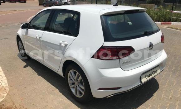 Sayi Na hannu Volkswagen Golf White Mota in Maseru a Maseru Sayi Na hannu Volkswagen Golf White Mota in Maseru a Maseru