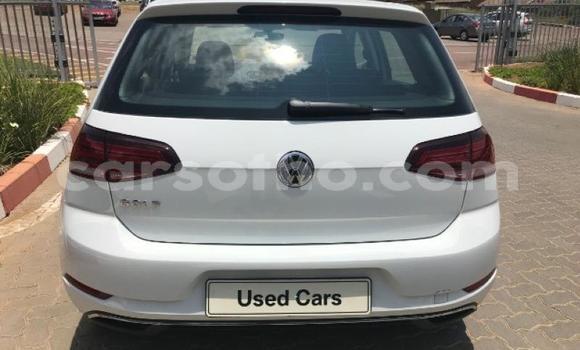 Sayi Na hannu Volkswagen Golf White Mota in Maseru a Maseru Sayi Na hannu Volkswagen Golf White Mota in Maseru a Maseru