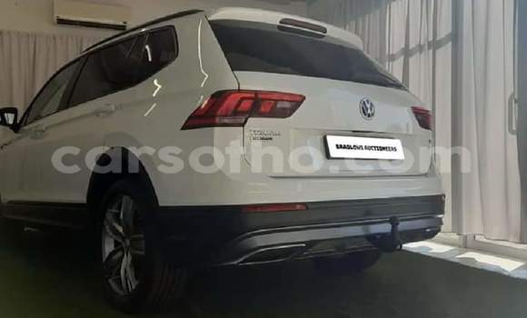 Sayi Na hannu Volkswagen Tiguan Silver Mota in Mafeteng a Mafeteng Sayi Na hannu Volkswagen Tiguan Silver Mota in Mafeteng a Mafeteng
