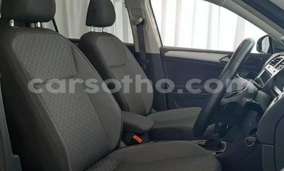 Sayi Na hannu Volkswagen Tiguan Silver Mota in Mafeteng a Mafeteng Sayi Na hannu Volkswagen Tiguan Silver Mota in Mafeteng a Mafeteng