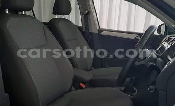 Sayi Na hannu Volkswagen Tiguan Silver Mota in Mafeteng a Mafeteng Sayi Na hannu Volkswagen Tiguan Silver Mota in Mafeteng a Mafeteng