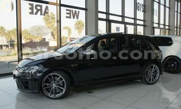 Sayi Na hannu Volkswagen Golf R Black Mota in Mafeteng a Mafeteng Sayi Na hannu Volkswagen Golf R Black Mota in Mafeteng a Mafeteng