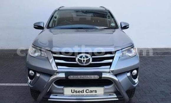 Acheter Occasion Voiture Toyota Fortuner Gris à Mafeteng, Mafeteng Acheter Occasion Voiture Toyota Fortuner Gris à Mafeteng, Mafeteng