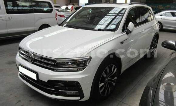 Sayi Na hannu Volkswagen Tiguan White Mota in Maseru a Maseru Sayi Na hannu Volkswagen Tiguan White Mota in Maseru a Maseru