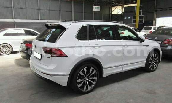 Sayi Na hannu Volkswagen Tiguan White Mota in Maseru a Maseru Sayi Na hannu Volkswagen Tiguan White Mota in Maseru a Maseru