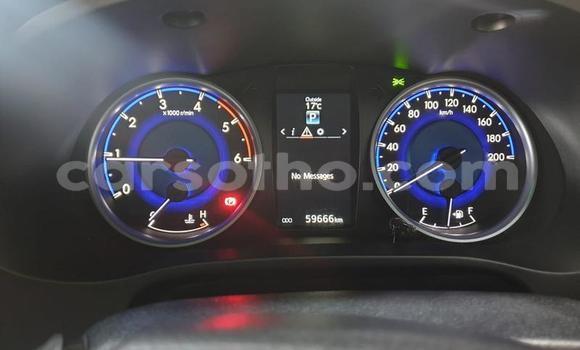 اشتري مستعمل Toyota Hilux Silver سيارة في Butha Buthe في Butha-Buthe اشتري مستعمل Toyota Hilux Silver سيارة في Butha Buthe في Butha-Buthe