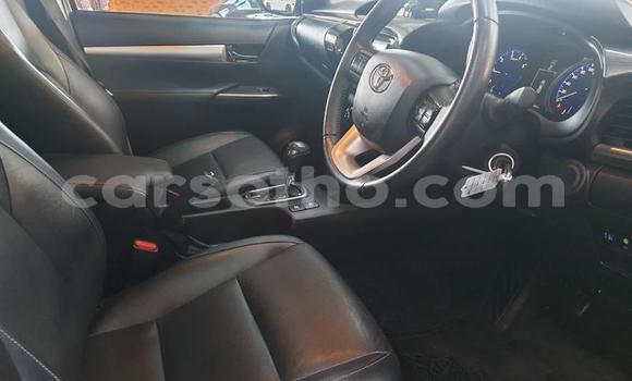 اشتري مستعمل Toyota Hilux Silver سيارة في Butha Buthe في Butha-Buthe اشتري مستعمل Toyota Hilux Silver سيارة في Butha Buthe في Butha-Buthe