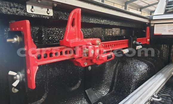 اشتري مستعمل Toyota Hilux Silver سيارة في Butha Buthe في Butha-Buthe اشتري مستعمل Toyota Hilux Silver سيارة في Butha Buthe في Butha-Buthe