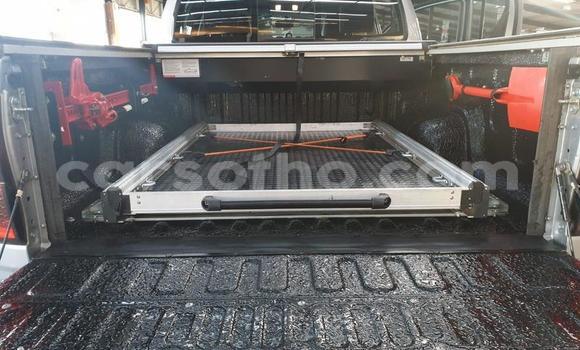 اشتري مستعمل Toyota Hilux Silver سيارة في Butha Buthe في Butha-Buthe اشتري مستعمل Toyota Hilux Silver سيارة في Butha Buthe في Butha-Buthe