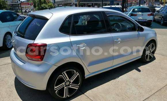 Sayi Na hannu Volkswagen Polo Silver Mota in Maseru a Maseru Sayi Na hannu Volkswagen Polo Silver Mota in Maseru a Maseru