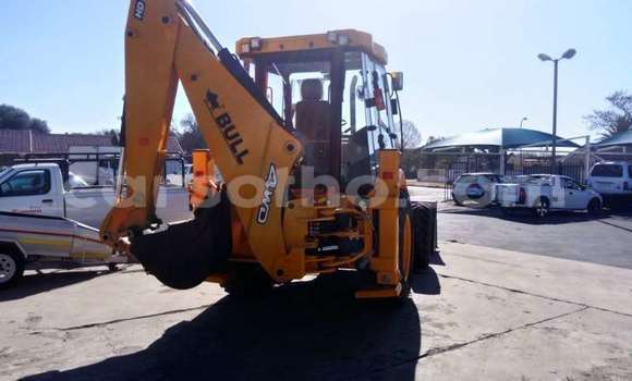 اشتري مستعمل Caterpillar 120 Other شاحنة في Maseru في Maseru اشتري مستعمل Caterpillar 120 Other شاحنة في Maseru في Maseru