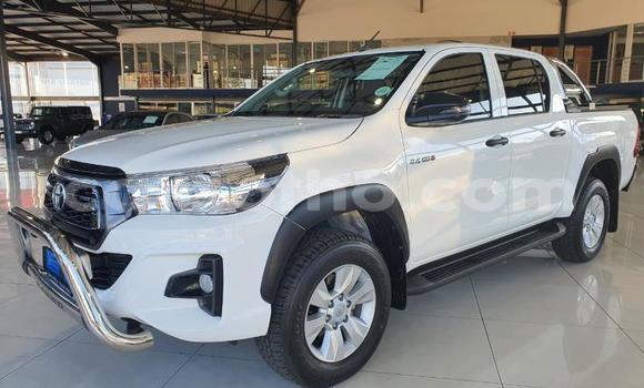 اشتري مستعمل Toyota Hilux White سيارة في Maseru في Maseru اشتري مستعمل Toyota Hilux White سيارة في Maseru في Maseru