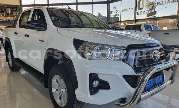 اشتري مستعمل Toyota Hilux White سيارة في Maseru في Maseru اشتري مستعمل Toyota Hilux White سيارة في Maseru في Maseru