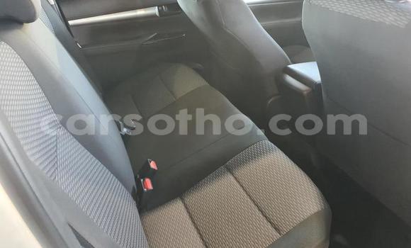 اشتري مستعمل Toyota Hilux White سيارة في Maseru في Maseru اشتري مستعمل Toyota Hilux White سيارة في Maseru في Maseru