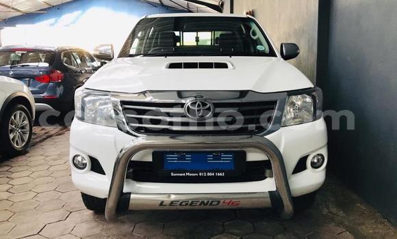 اشتري مستعمل Toyota Hilux White سيارة في Maseru في Maseru اشتري مستعمل Toyota Hilux White سيارة في Maseru في Maseru