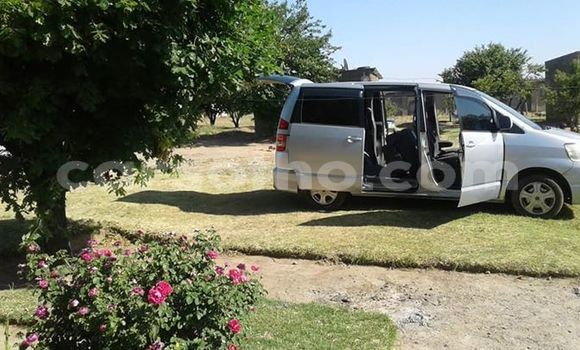 Buy Used Toyota Noah Silver Car in Maseru in Maseru Buy Used Toyota Noah Silver Car in Maseru in Maseru