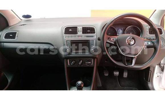 Sayi Na hannu Volkswagen Polo White Mota in Hlotse a Leribe Sayi Na hannu Volkswagen Polo White Mota in Hlotse a Leribe