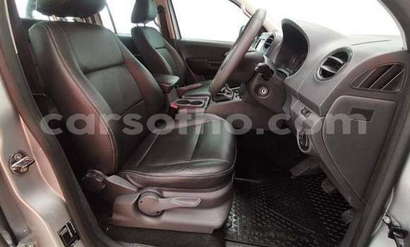 Buy Used Volkswagen Amarok Silver Car in Hlotse in Leribe Buy Used Volkswagen Amarok Silver Car in Hlotse in Leribe