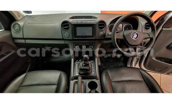 Buy Used Volkswagen Amarok Silver Car in Hlotse in Leribe Buy Used Volkswagen Amarok Silver Car in Hlotse in Leribe