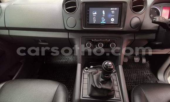Buy Used Volkswagen Amarok Silver Car in Hlotse in Leribe Buy Used Volkswagen Amarok Silver Car in Hlotse in Leribe