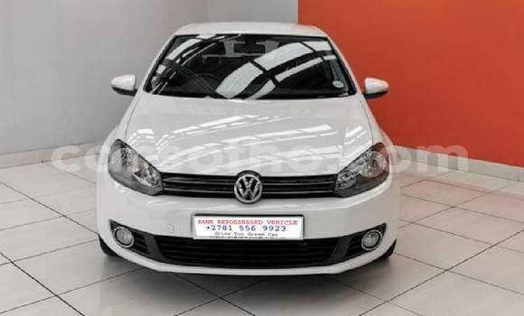 Buy Used Volkswagen Golf White Car in Hlotse in Leribe Buy Used Volkswagen Golf White Car in Hlotse in Leribe