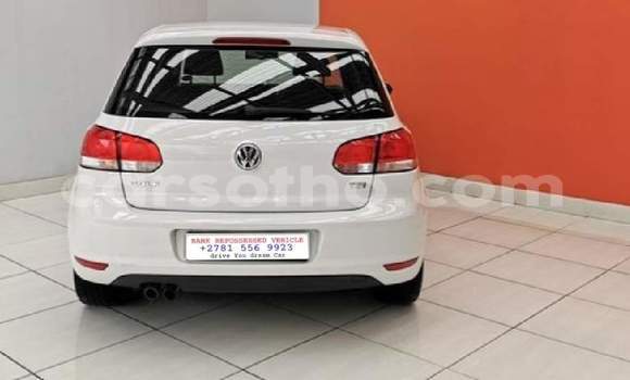 Buy Used Volkswagen Golf White Car in Hlotse in Leribe Buy Used Volkswagen Golf White Car in Hlotse in Leribe