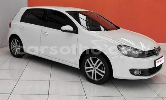 Buy Used Volkswagen Golf White Car in Hlotse in Leribe Buy Used Volkswagen Golf White Car in Hlotse in Leribe