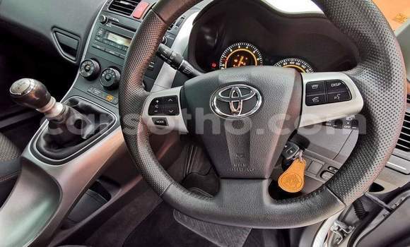 Acheter Occasion Voiture Toyota Auris Marron à Hlotse, Leribe Acheter Occasion Voiture Toyota Auris Marron à Hlotse, Leribe